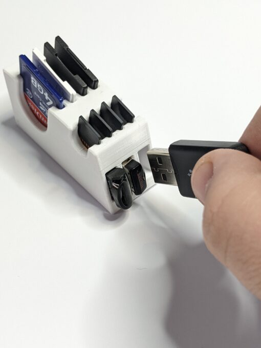 Micro SD, SD & USB Holder. Desk Tidy / Wall Mount Storage - Image 8